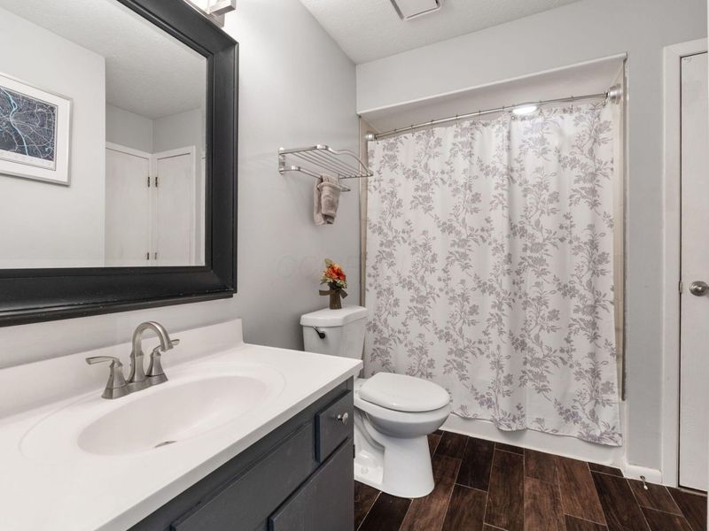 5038 Shannonbrook Drive, Columbus, OH 43221 Photo 15