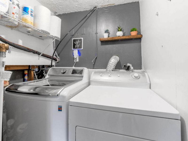 5038 Shannonbrook Drive, Columbus, OH 43221 Photo 23