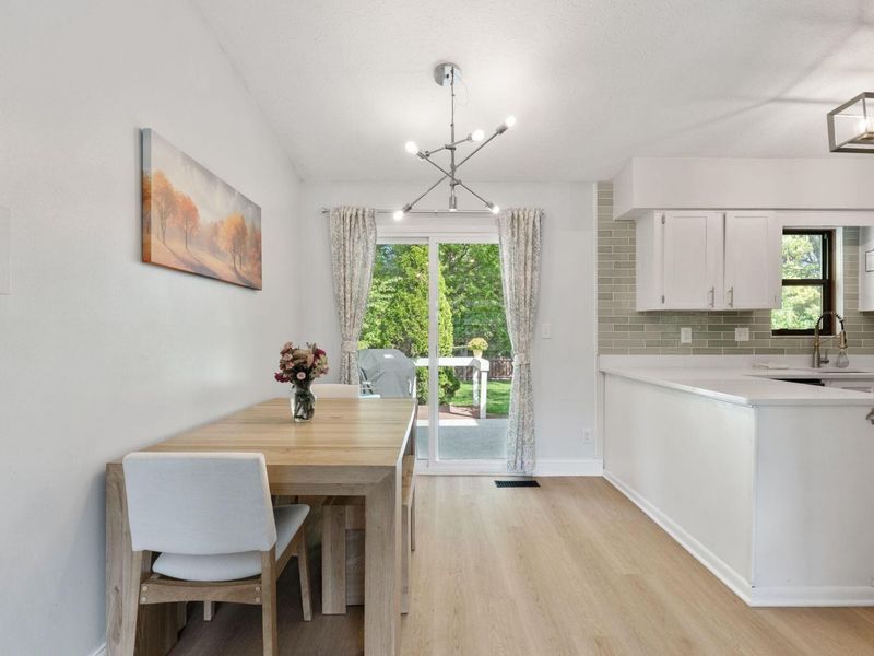 5038 Shannonbrook Drive, Columbus, OH 43221 Photo 8