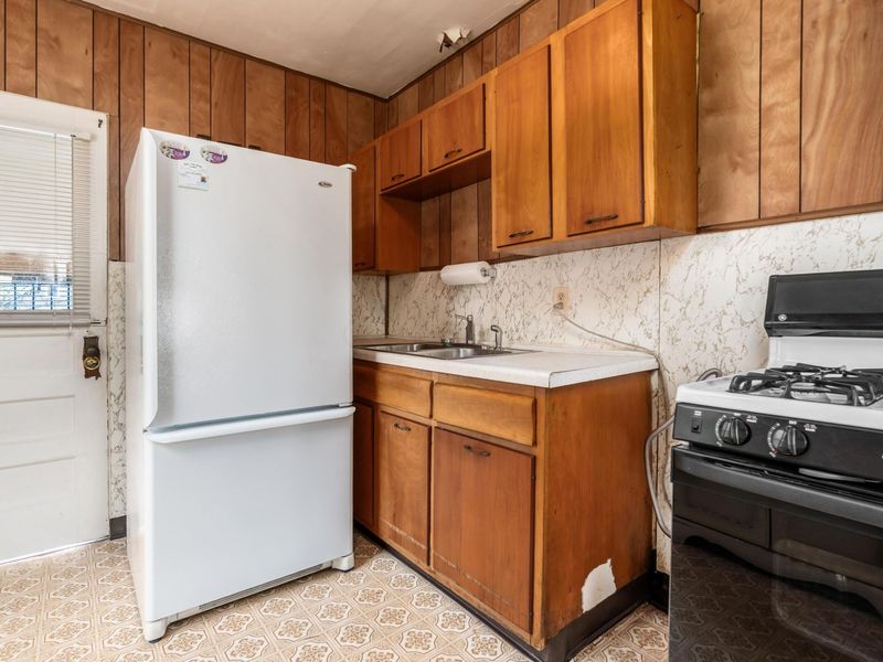 1356 E Eighteenth Avenue, Columbus, OH 43211 Photo 10