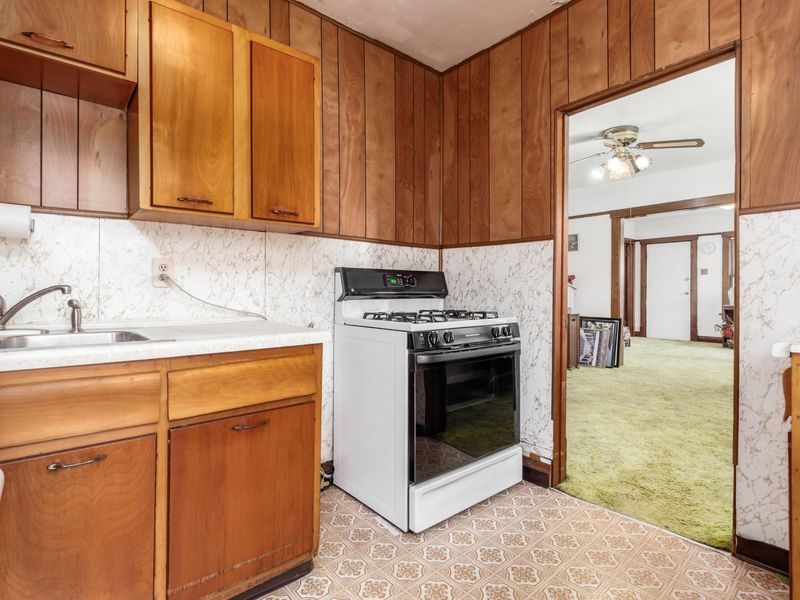 1356 E Eighteenth Avenue, Columbus, OH 43211 Photo 9