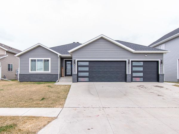 6012 Kodiak Lane , Horace, ND 58047