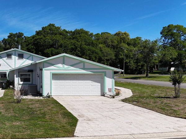1 Alicen Court, Ormond Beach, FL 32174