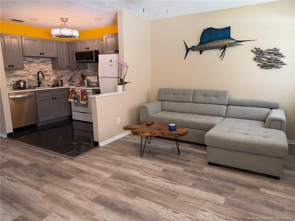 1225 NW 21st Street, Unit 3211, Stuart, FL 34994 Photo