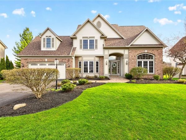 1293 Thistleberry Lane , Webster, NY 14580