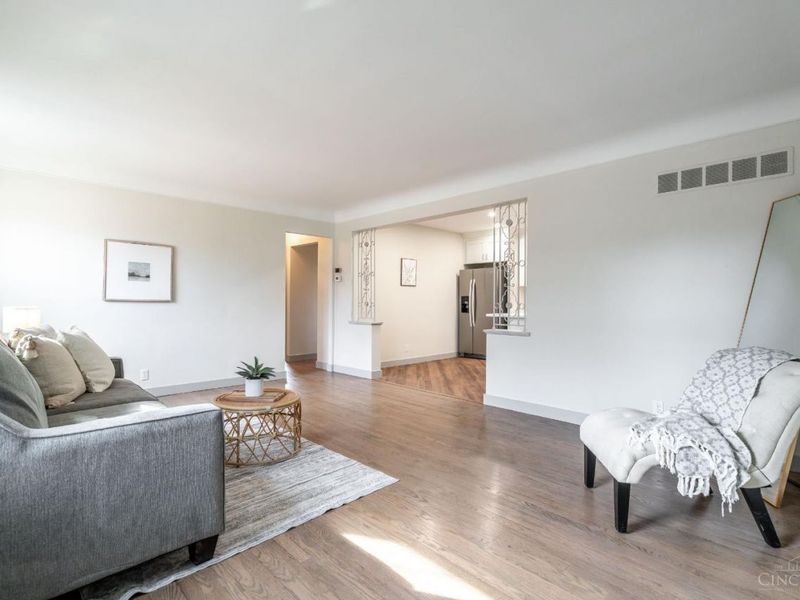 6669 Kirkland Drive, Cincinnati, OH 45224 Photo 13