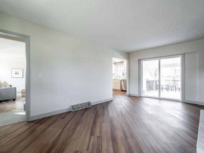 6669 Kirkland Drive, Cincinnati, OH 45224 Photo 19