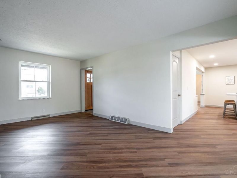 6669 Kirkland Drive, Cincinnati, OH 45224 Photo 20