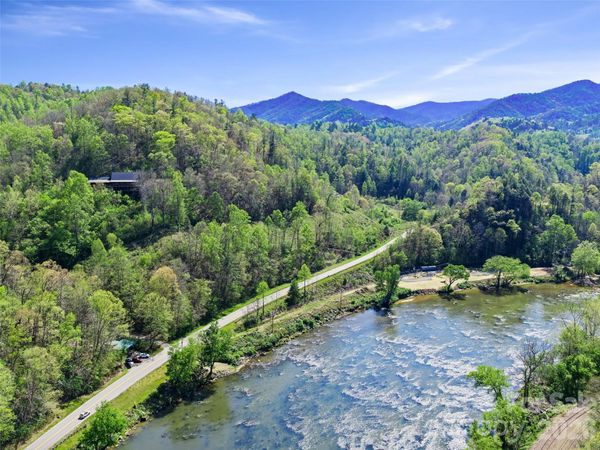 000 Little Pine Road , Marshall, NC 28753