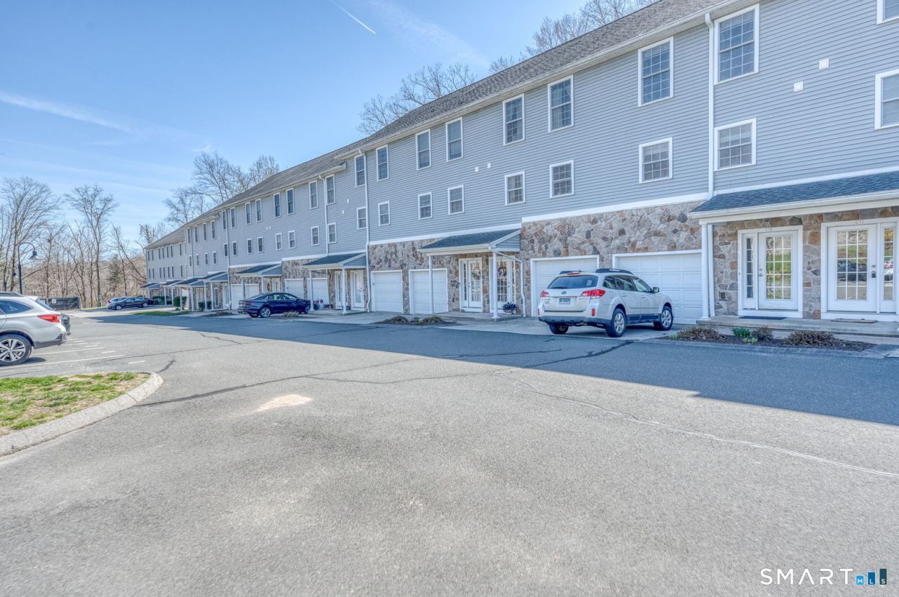 28 Armstrong, Unit C20, Coventry, CT 06238 Main Photo