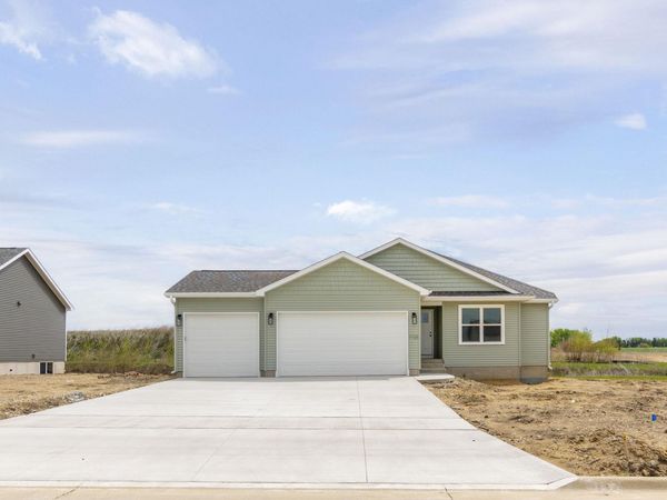 1725 Dalton Street, Jesup, IA 50648