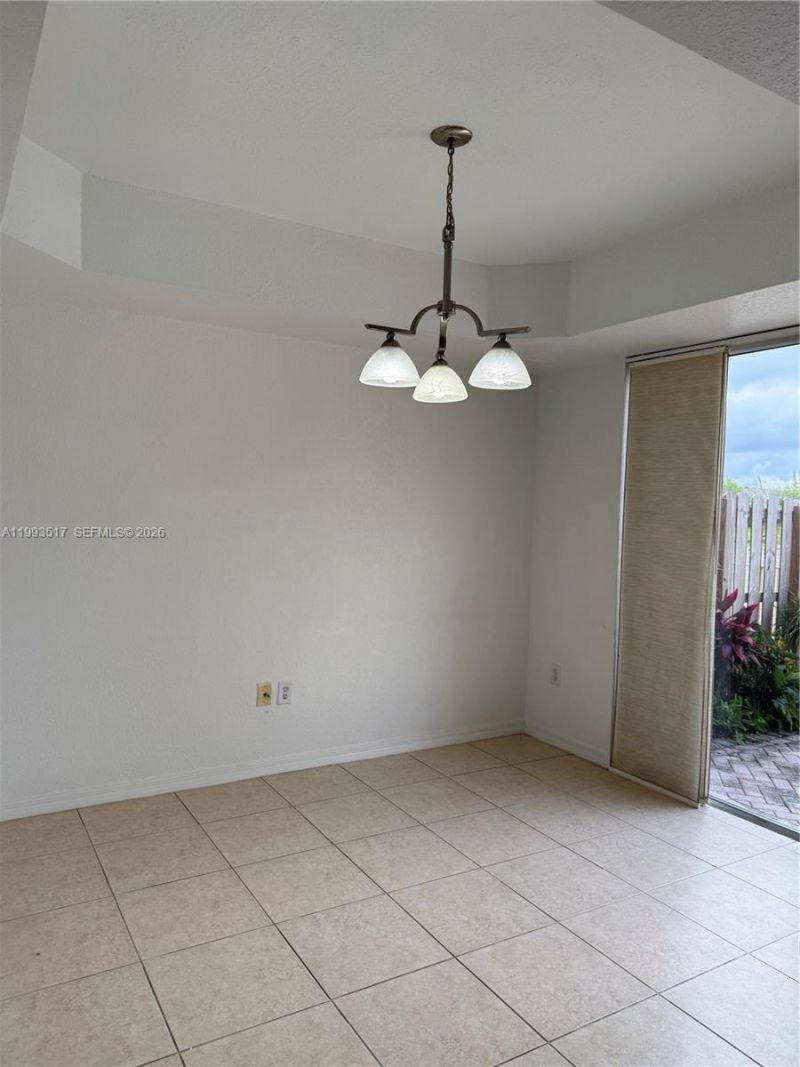 11617 NW 62nd Ter, Unit 430, Doral, FL 33178 Photo