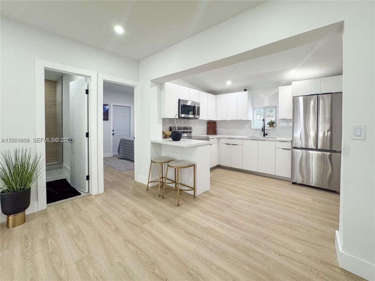 2255 NW 60th St , Miami, FL 33142 Photo