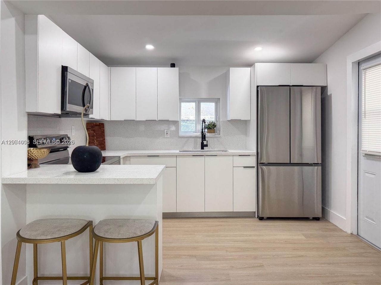 2255 NW 60th St , Miami, FL 33142 Photo