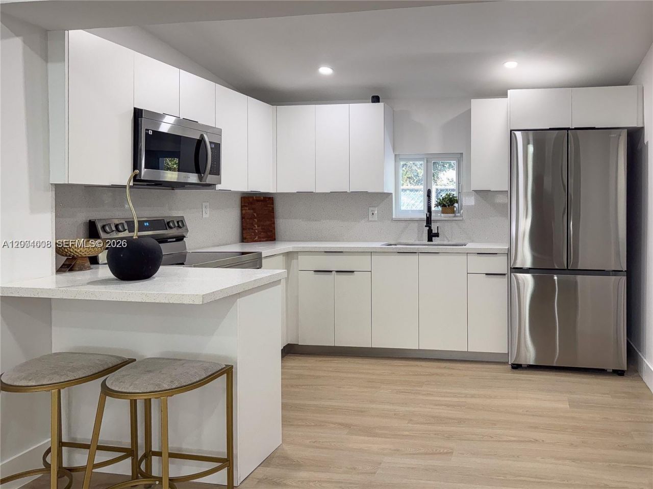 2255 NW 60th St , Miami, FL 33142 Photo