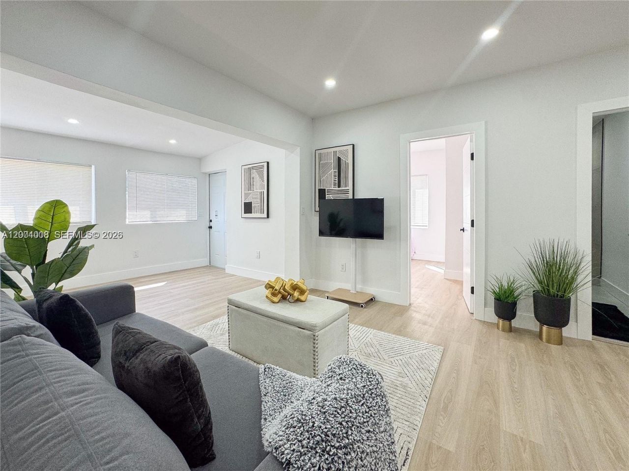 2255 NW 60th St , Miami, FL 33142 Photo