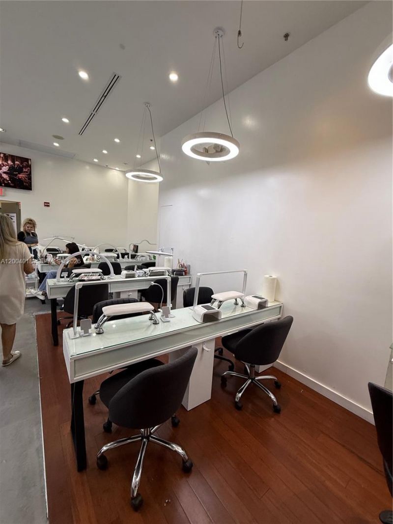 Beauty Salon & Spa In Brickell , Miami, FL 33131 Photo