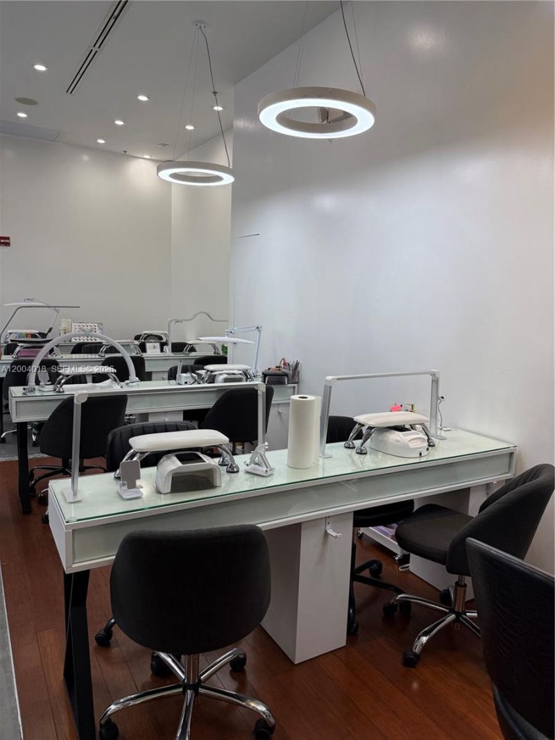 Beauty Salon & Spa In Brickell , Miami, FL 33131 Photo
