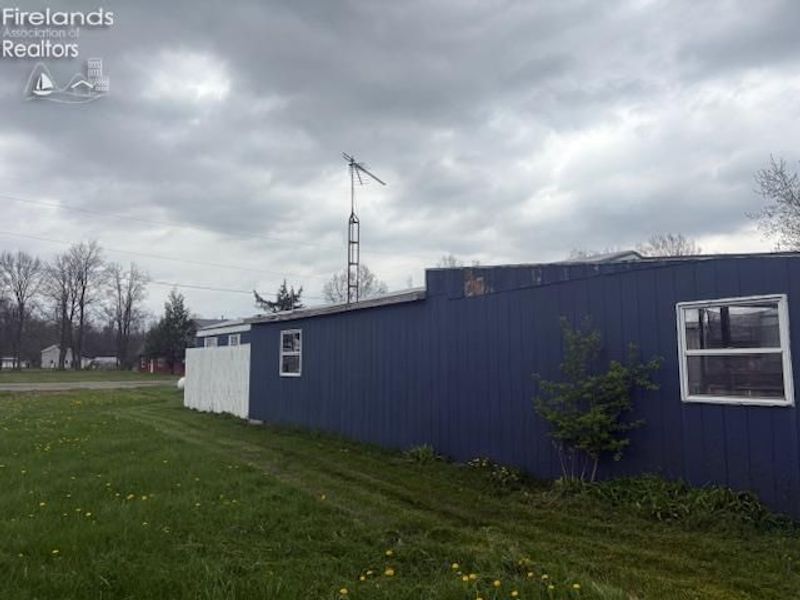 1121 Clayberg Road, Unit 108, Greenwich, OH 44837 Photo 2