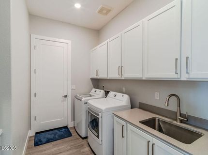 399 Porter Peak Drive, Carson City, NV 89701 Photo