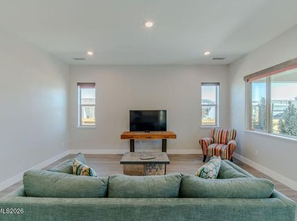 399 Porter Peak Drive, Carson City, NV 89701 Photo