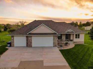 11840 S 202Nd Circle , Gretna, NE 68028