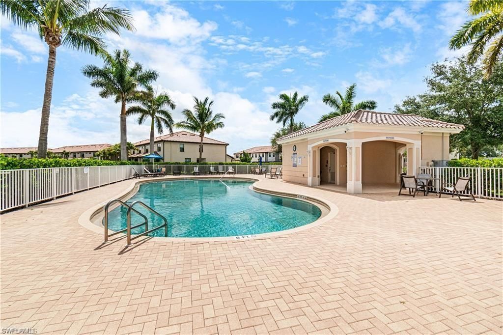 1437 Weeping Willow Ct, Cape Coral, FL 33909 Photo