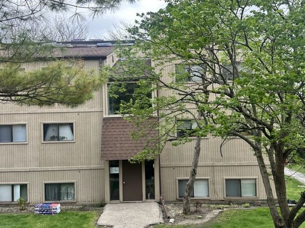 49 Oak Hill Colony , Unit 5, Fox Lake, IL 60020