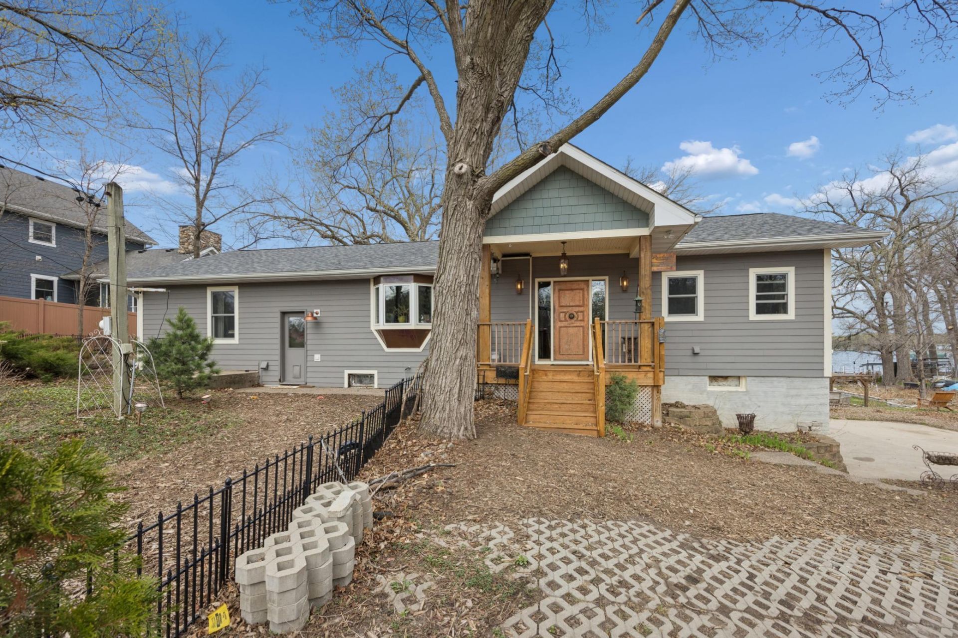 5000 Tuxedo Boulevard , Mound, MN 55364