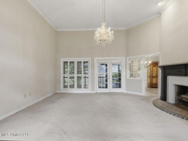 1525 Kristen Drive, Jackson, MS 39211