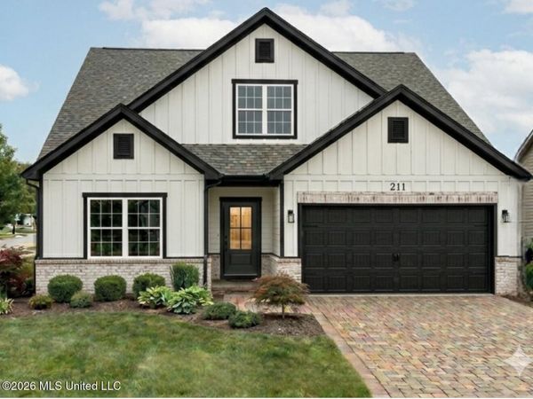 525 Mcdonald Drive, Clinton, MS 39056