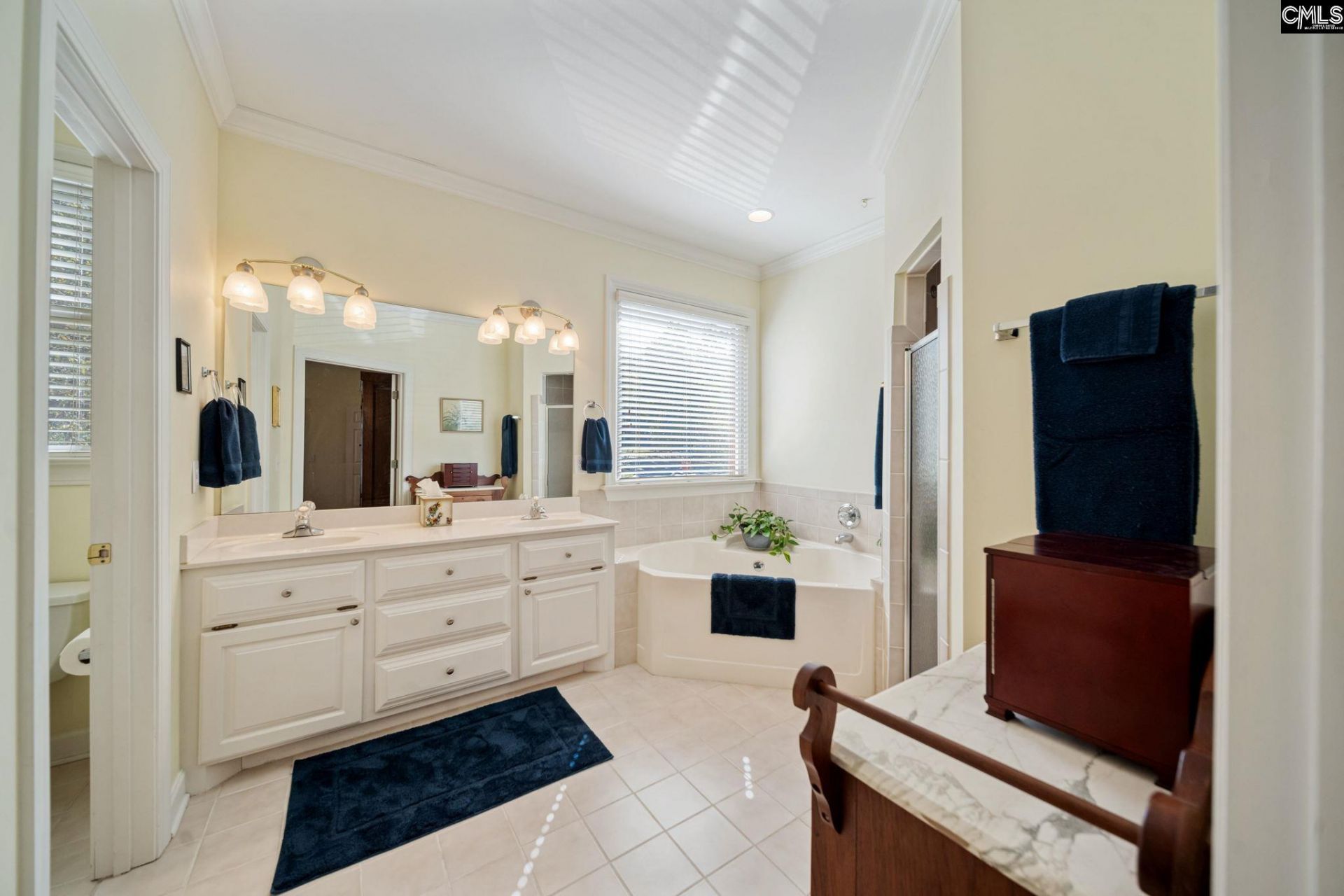 200 Emerald Oaks Way  Photo 14