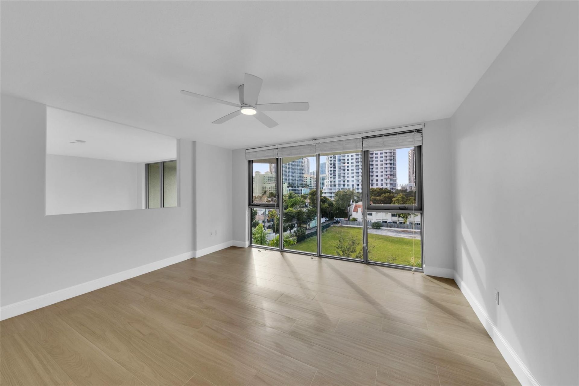 900 SE 2nd Street, Unit 502, Fort Lauderdale, FL 33301 Photo