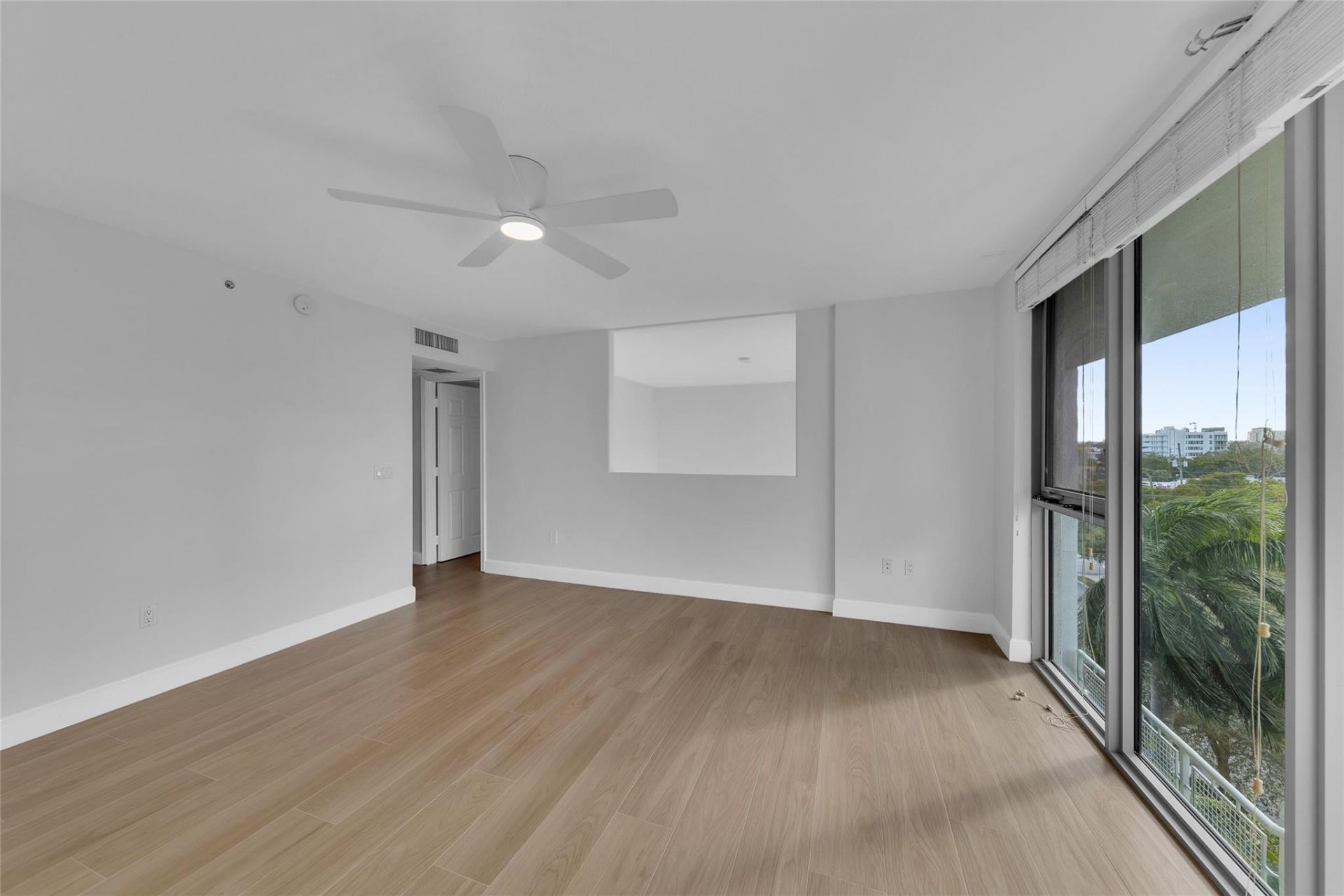 900 SE 2nd Street, Unit 502, Fort Lauderdale, FL 33301 Photo