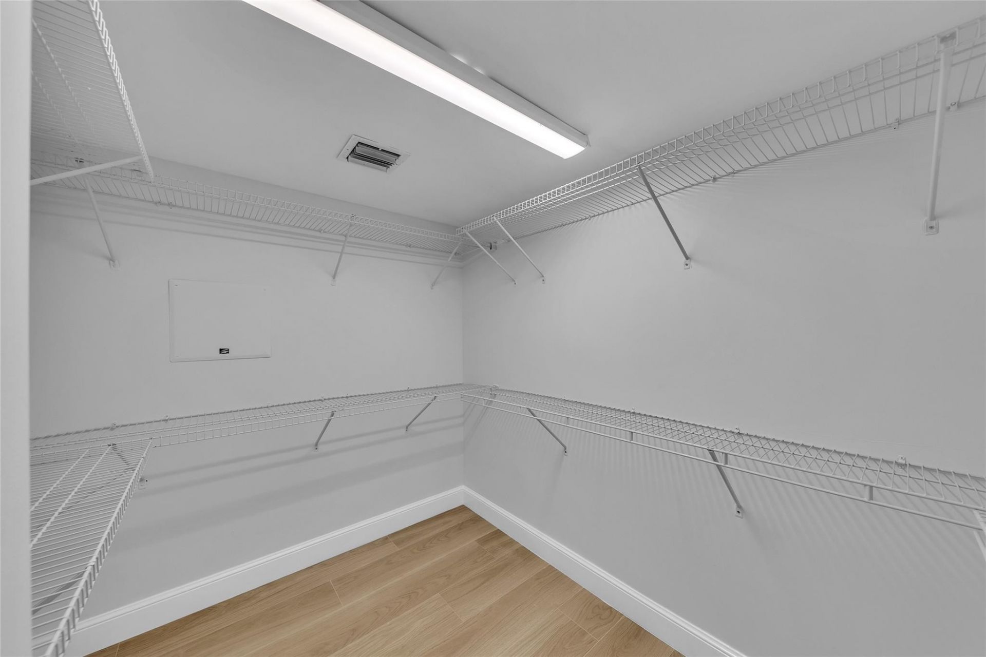 900 SE 2nd Street, Unit 502, Fort Lauderdale, FL 33301 Photo