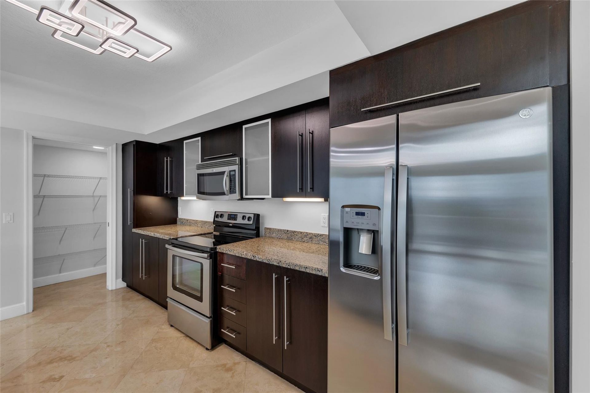 900 SE 2nd Street, Unit 502, Fort Lauderdale, FL 33301 Photo