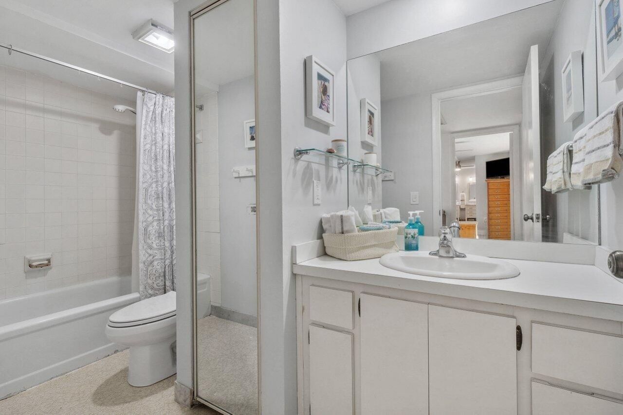 212 2nd Lane, Unit 212, Palm Beach Gardens, FL 33418 Photo