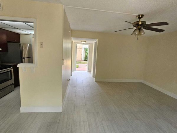 8801 W Sample Road, Unit 11, Coral Springs, FL 33065