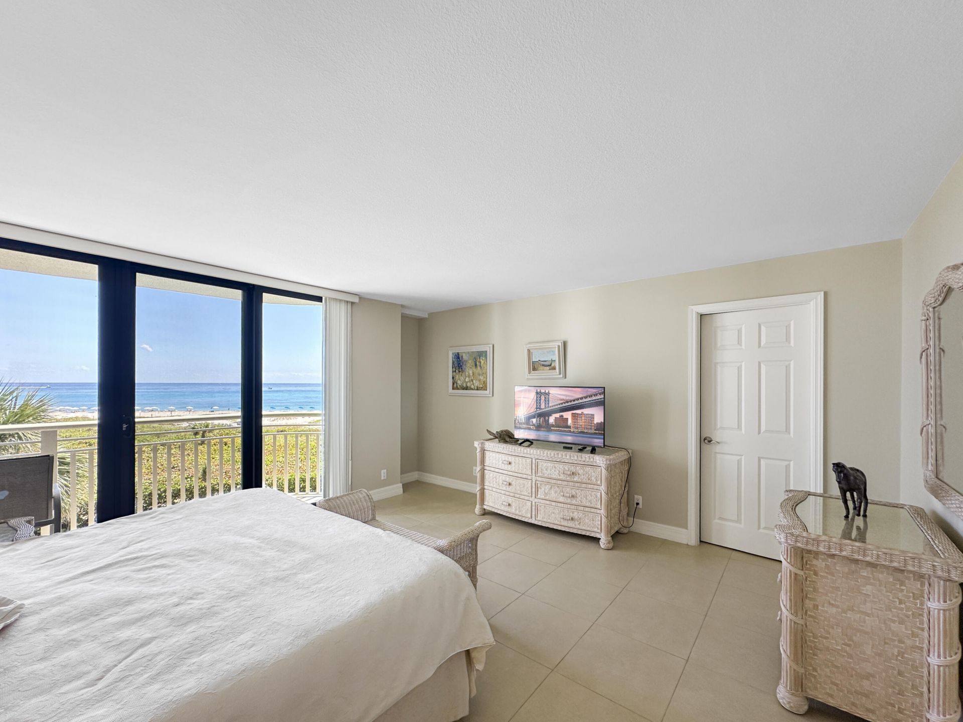 3000 N Ocean Drive, Unit 4f, Riviera Beach, FL 33404 Photo