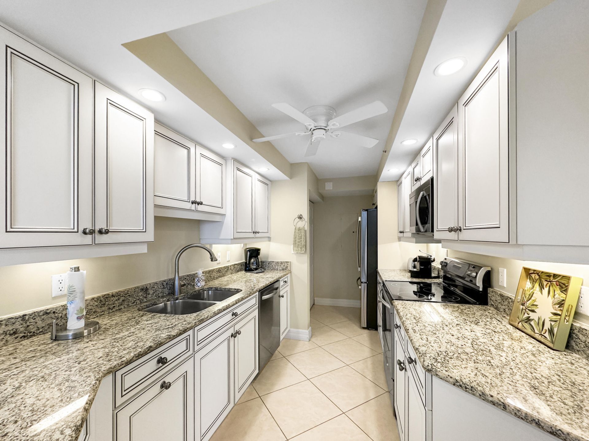 3000 N Ocean Drive, Unit 4f, Riviera Beach, FL 33404 Photo