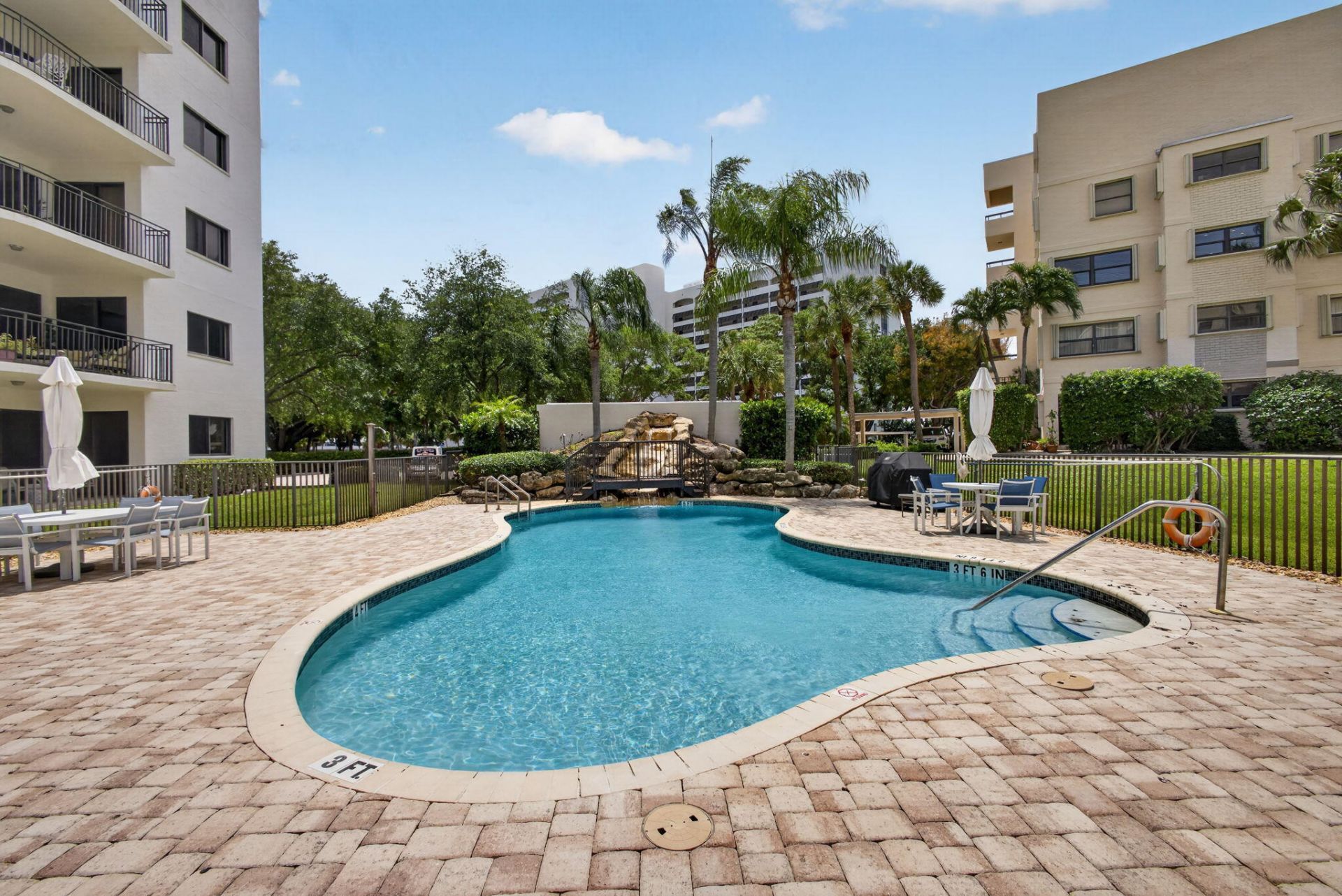 370 Golfview Road, Unit 503, North Palm Beach, FL 33408 Photo