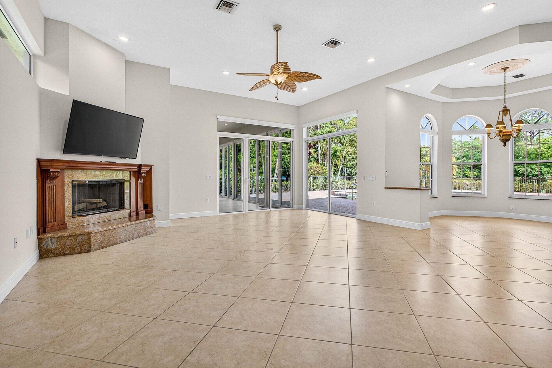 6071 NW 69th Way, Parkland, FL 33067 Photo