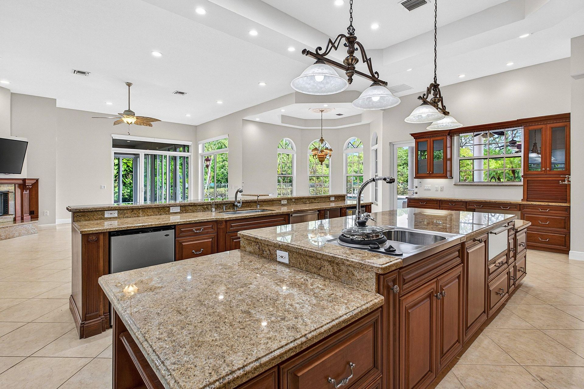 6071 NW 69th Way, Parkland, FL 33067 Photo