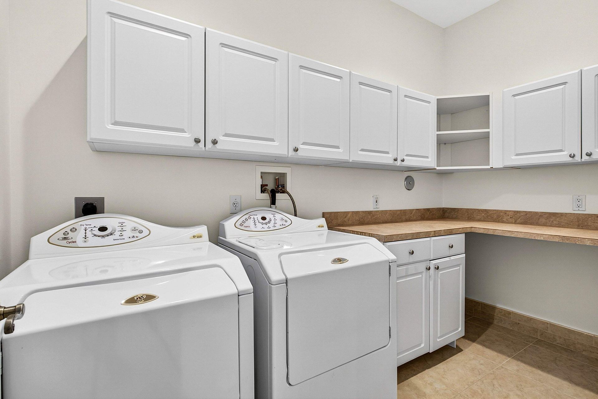 6071 NW 69th Way, Parkland, FL 33067 Photo