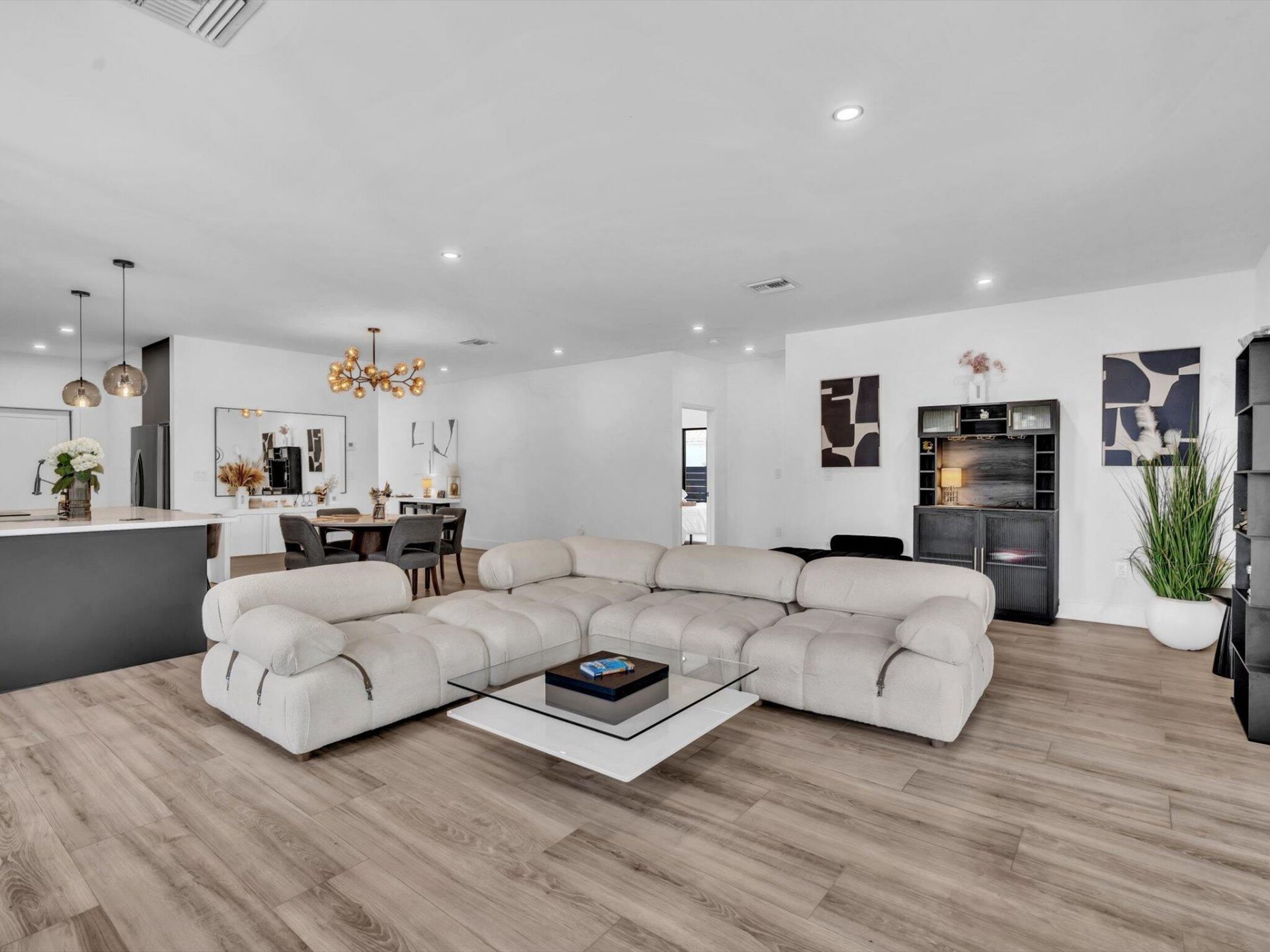 913 NE 15th Street, Fort Lauderdale, FL 33304 Photo