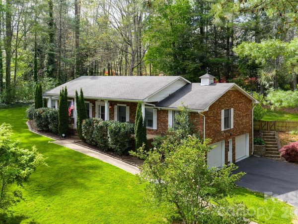 117 Brandon Road , Hendersonville, NC 28739