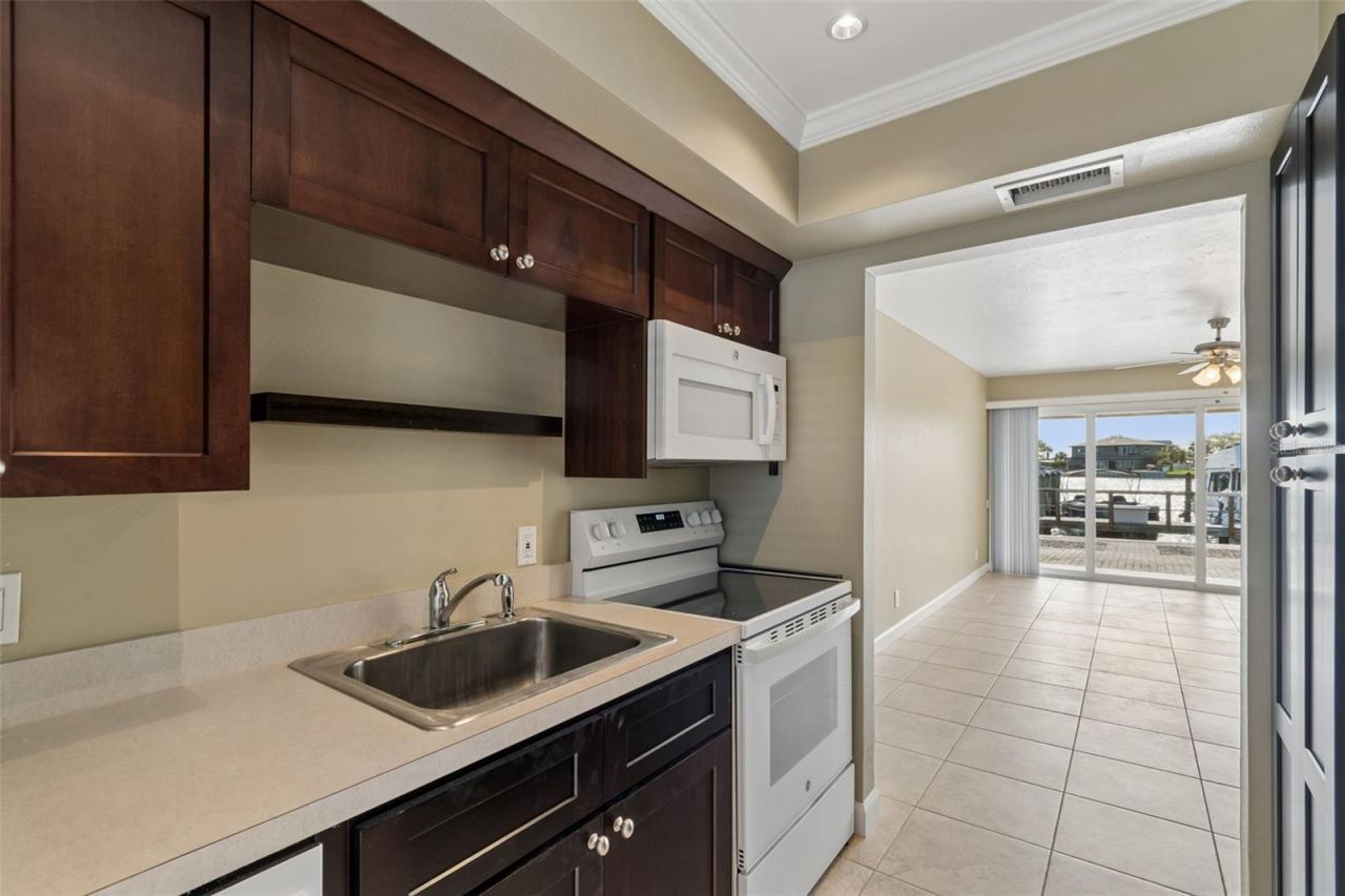 2307 Bay Boulevard , Indian Rocks Beach, FL 33785 Photo