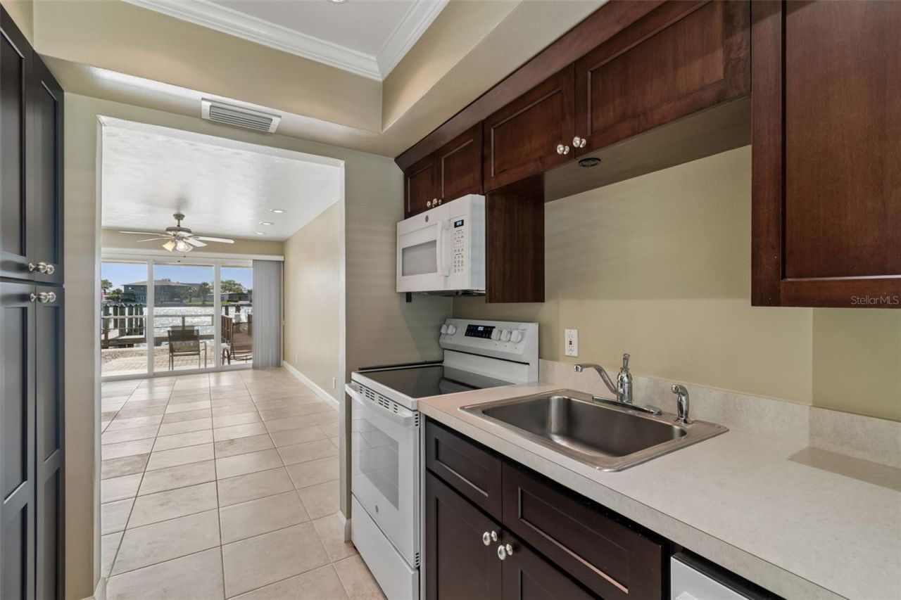 2307 Bay Boulevard , Indian Rocks Beach, FL 33785 Photo