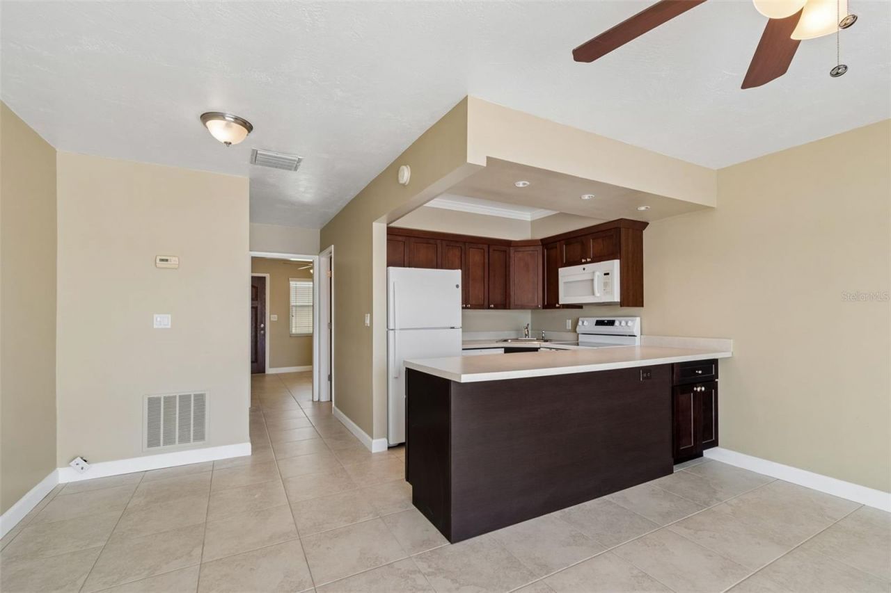 2307 Bay Boulevard , Indian Rocks Beach, FL 33785 Photo