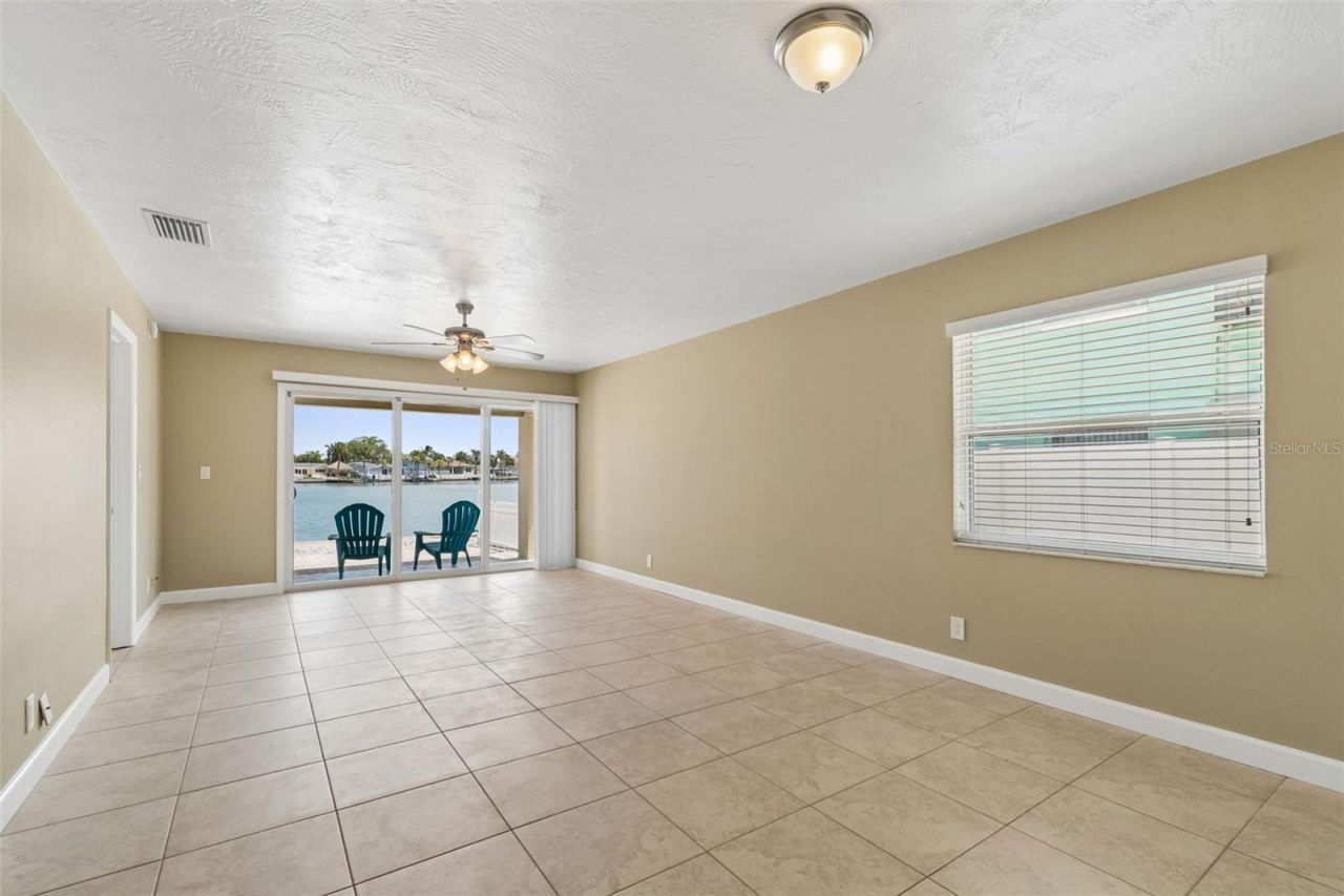 2307 Bay Boulevard , Indian Rocks Beach, FL 33785 Photo